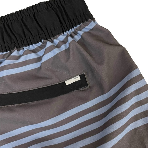 Vuori Men’s Banks Athletic Shorts 8.5” Unlined Stripe Gray - Picture 12 of 13